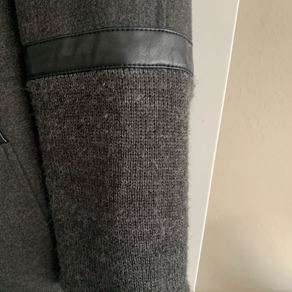 Katherine Barclay Jacket - Picture 2 of 6